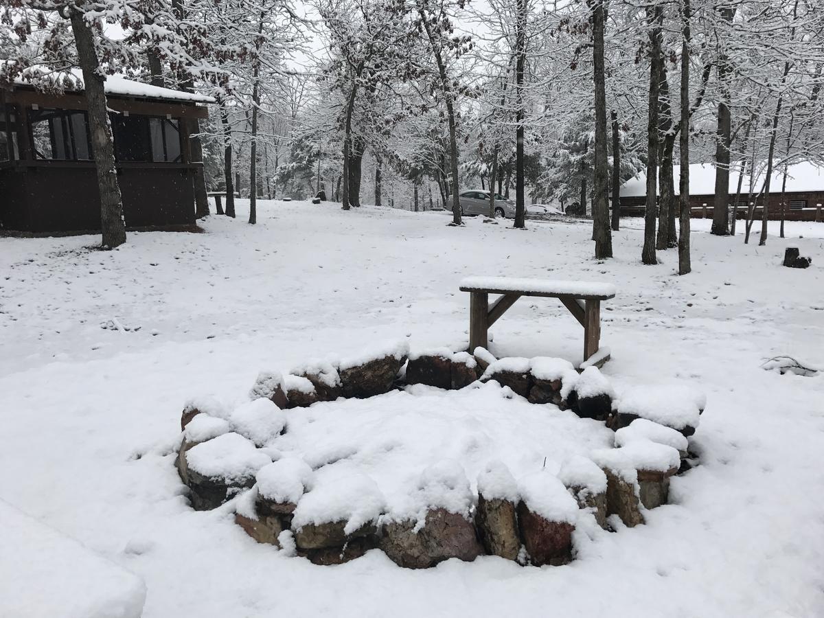 Norfork Lake Ozark Mountain Lodge Gamaliel Eksteriør bilde